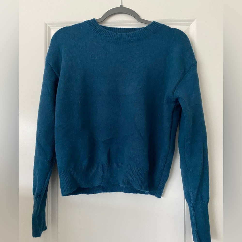 Shein cropped blue sweater